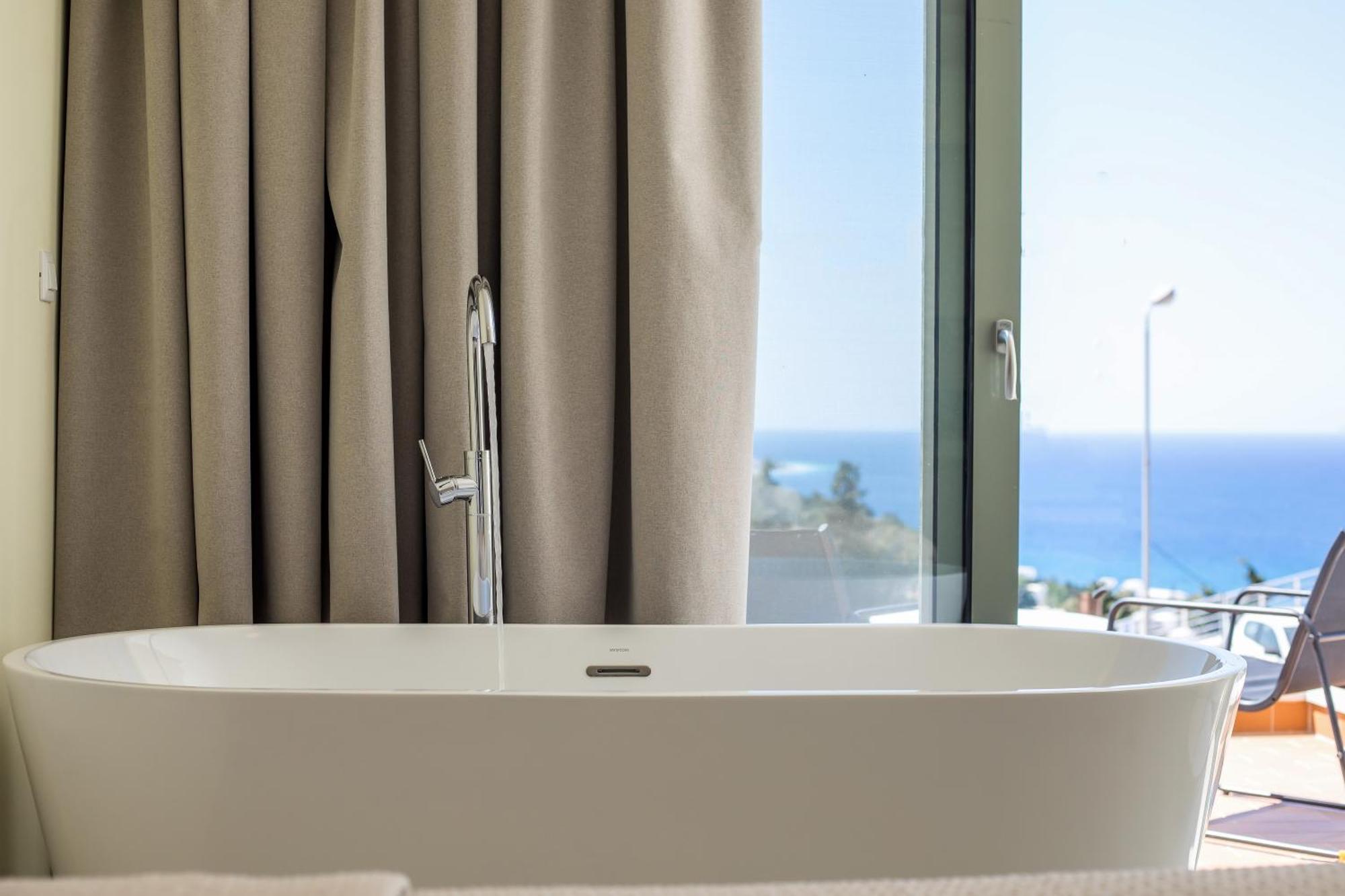 Eden'S Azalea Luxury Suite Rhodes City Exterior foto
